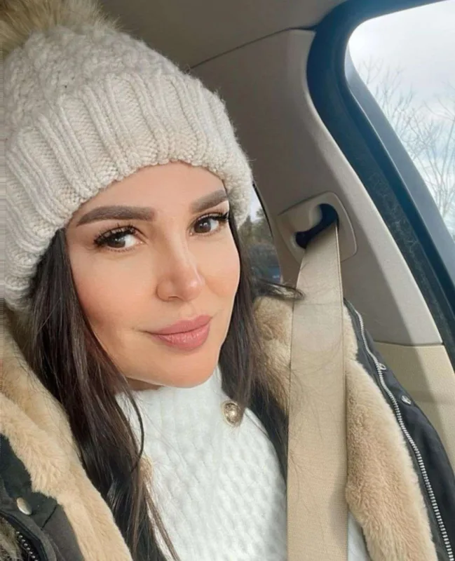 Laz Ziyanın qızı uzun zaman sonra