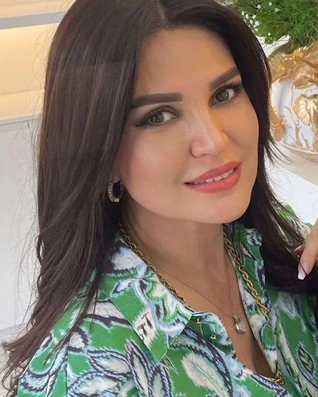 Laz Ziyanın qızı uzun zaman sonra