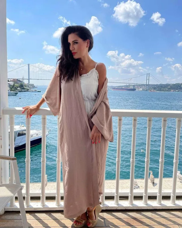 Laz Ziyanın qızı uzun zaman sonra