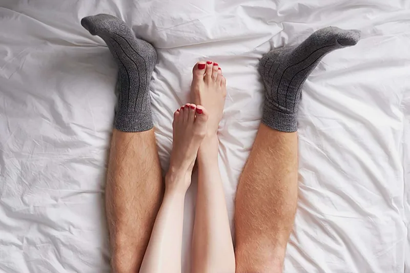 Seks zamanı corablarınız ayağınızda qalsın