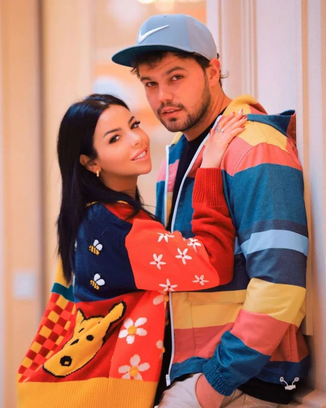 Nagehanın adıyla, Emrelinin vəsiqəsi ilə dələduzluq!