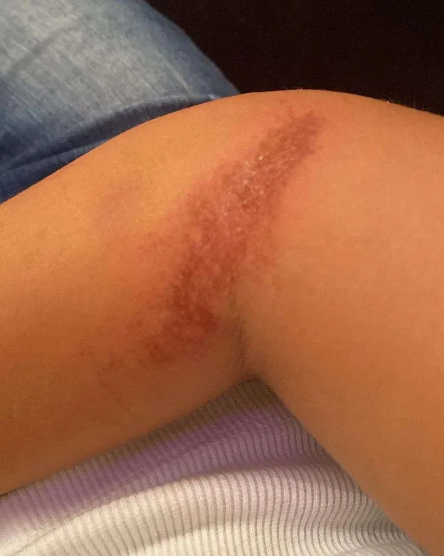 Ərinin beş illik sevgilisi blogeri döydü