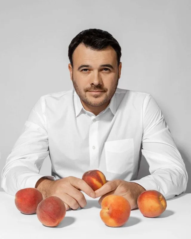 Restoran üçün 300 milyon ayırır