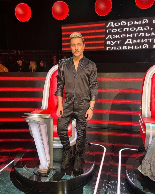 Səfərbərliyə görə konsertini ləğv etmədi