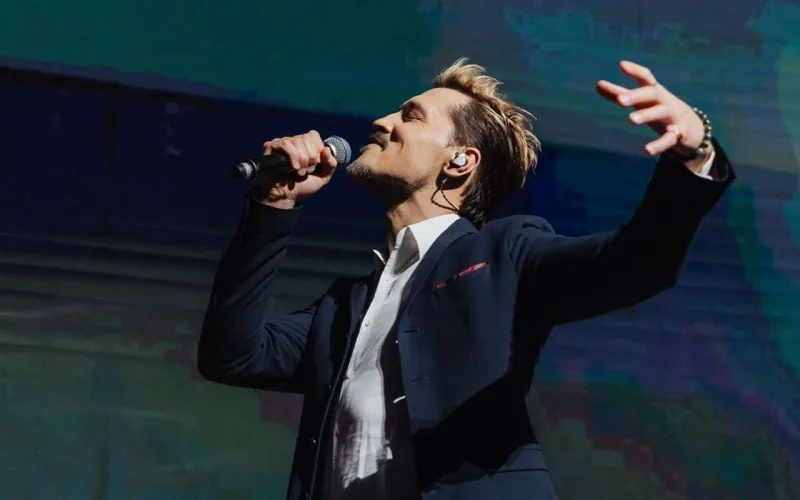 Səfərbərliyə görə konsertini ləğv etmədi