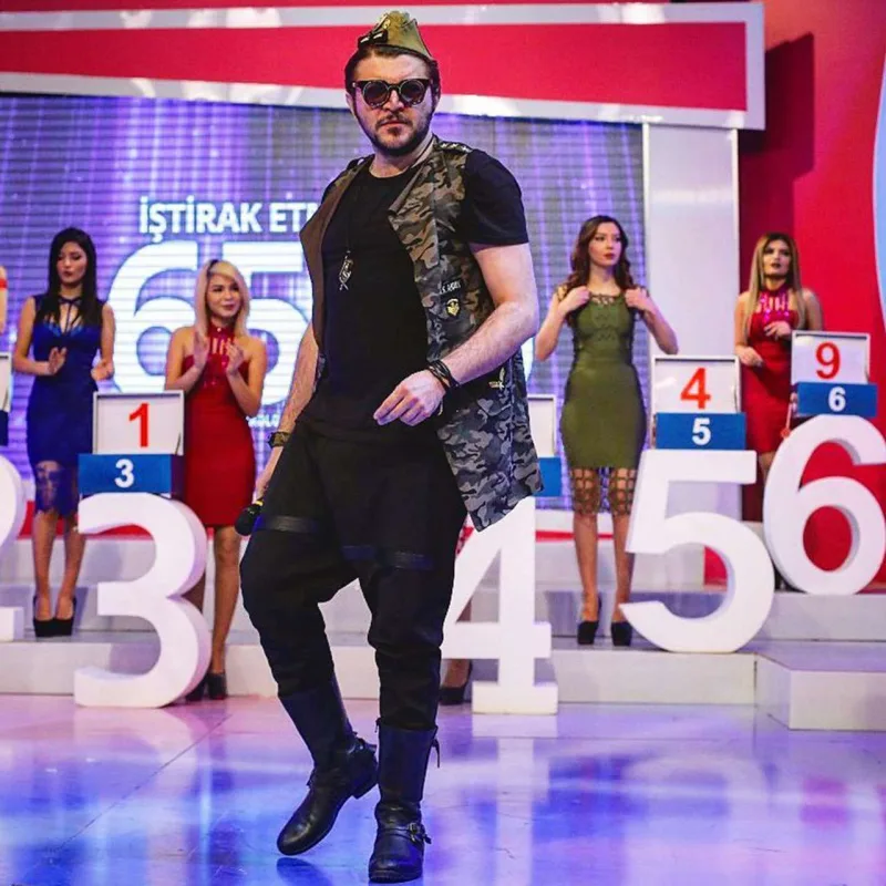 “Bu ölkədə sənətkar olmaq üçün mütləq ölmək lazımdır”