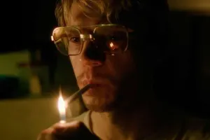 Dahmerin eynəyi 150 minə satılır