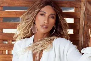 “Makiyaj ustaları məni otaqdan qovur”