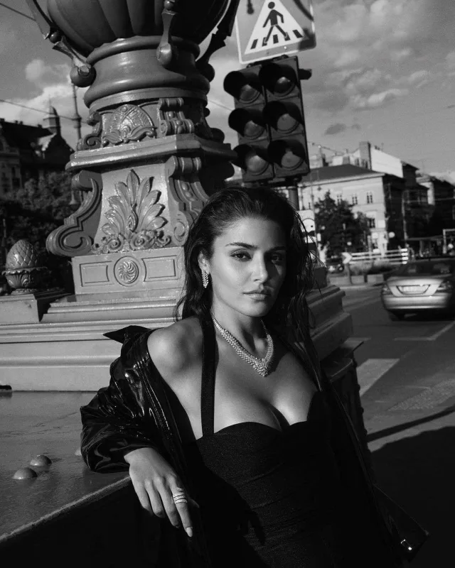 Türk məşhurlar instaqramda bu qiymətə reklam edir