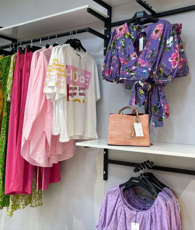 Aynişanın butikləri bağlandı