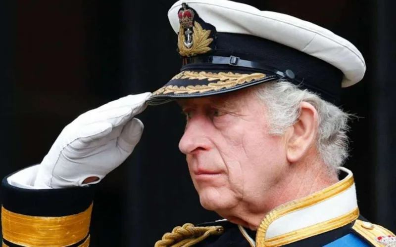 Kral Çarlz tacqoyma mərasimində dəyişiklik edir