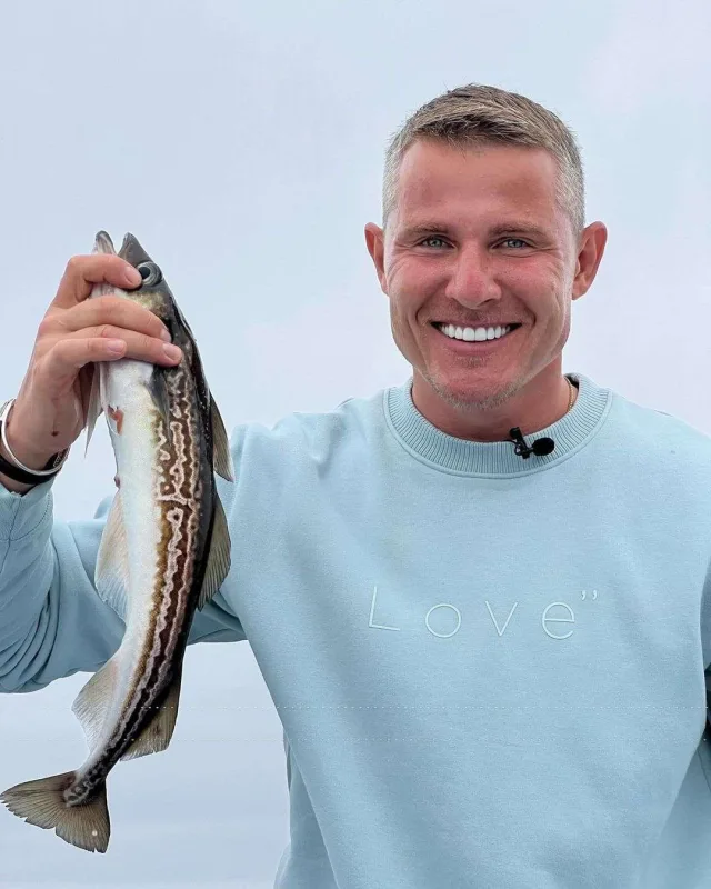 Sergey biznesmenlə sevgilidir?