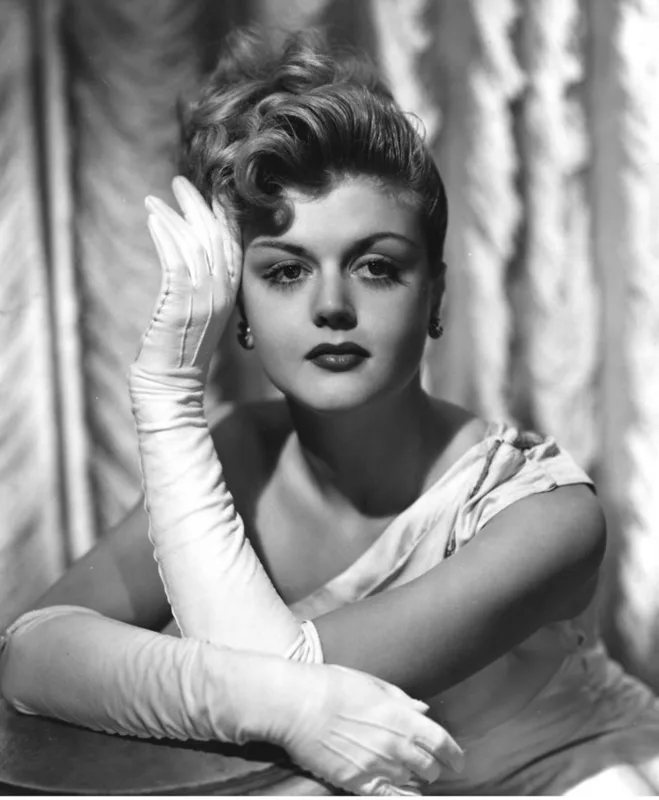 97 yaşına beş gün qalmış öldü