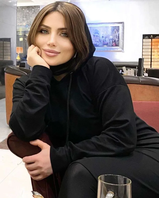 Şəfəq ayrılıq xəbərləri barədə danışdı