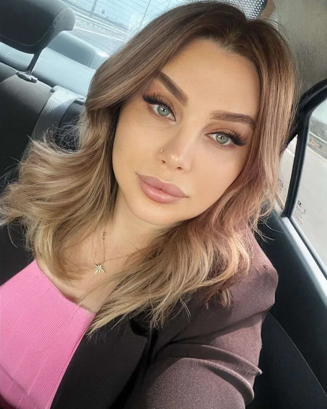 Şəfəq ayrılıq xəbərləri barədə danışdı