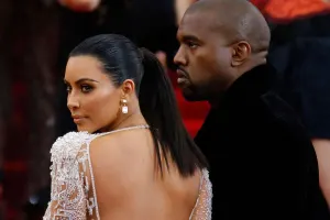 Kanye Kardaşyandan boşanmaq üçün vəkil tutdu