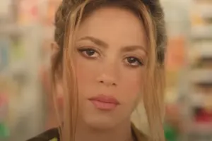 Pikedən ayrıldığını göz yaşları içində oxudu