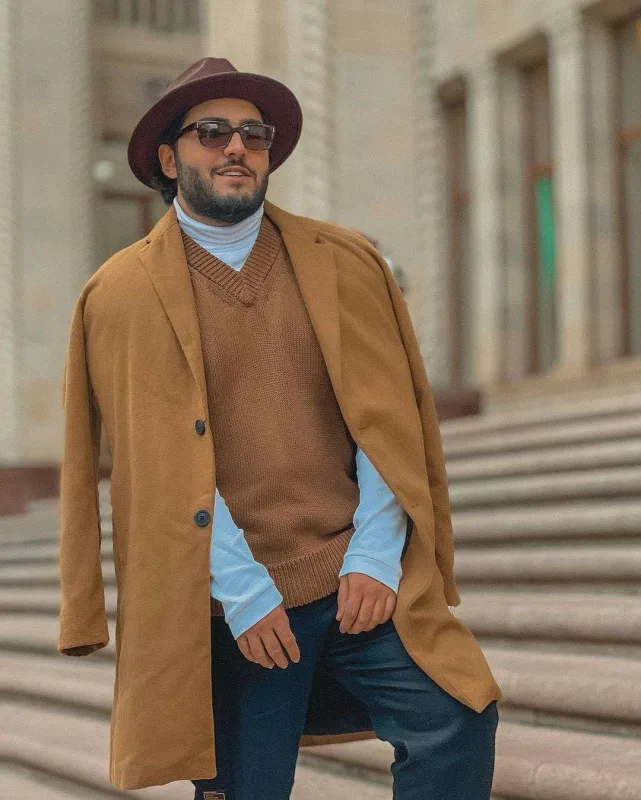 Eşq deyil, klip imiş...