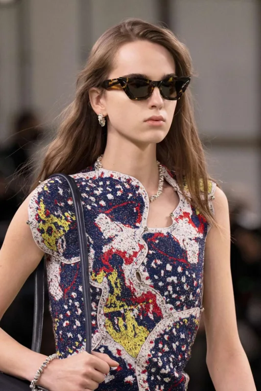 Qışda gözünüzdə olacaq eynəklər...