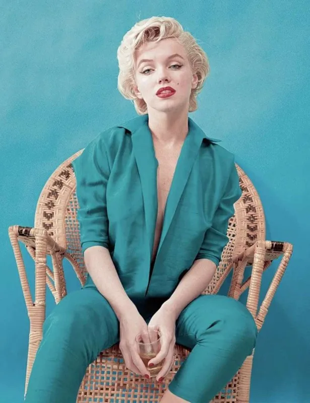 Merilinin “Hollivud” pəhrizinə nələr daxildir?