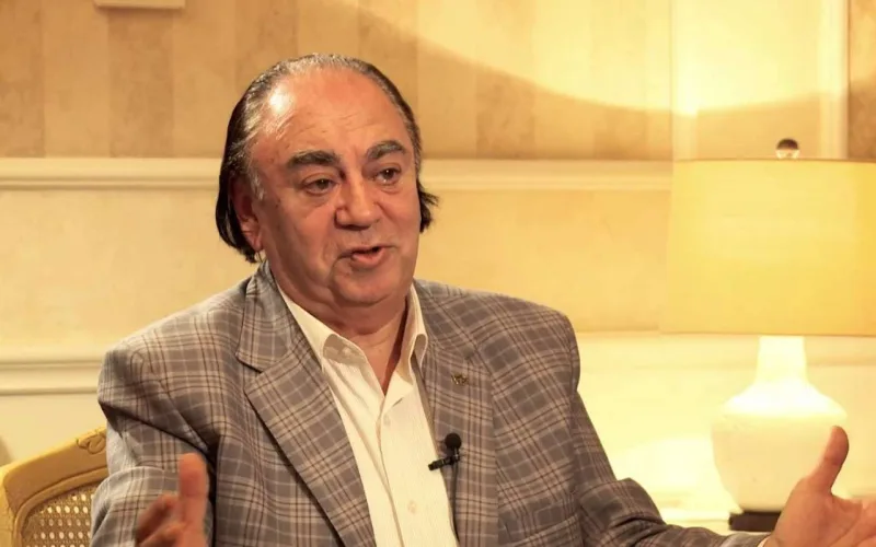 Bu mahnını ifa etdiyi üçün müəllimi güzəşt edib