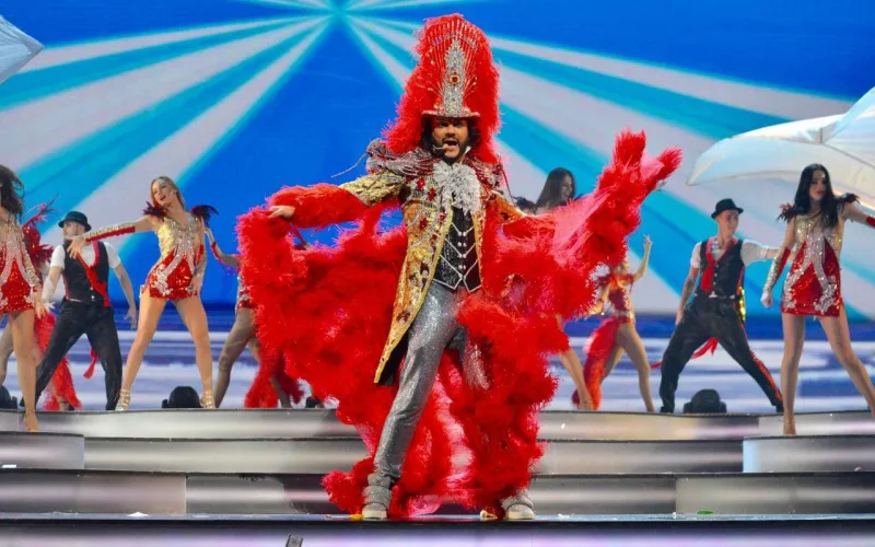 “Heç güzgüdə üzünə baxmısan?”