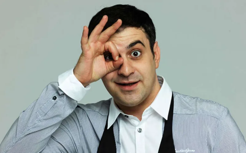 “Bakılı oğlanlar”ın üzvü erməni aparıcını işə götürdü