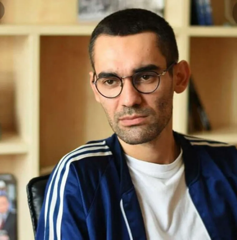 “Səndən nə mükafat, nə də fəxri ad istədim”