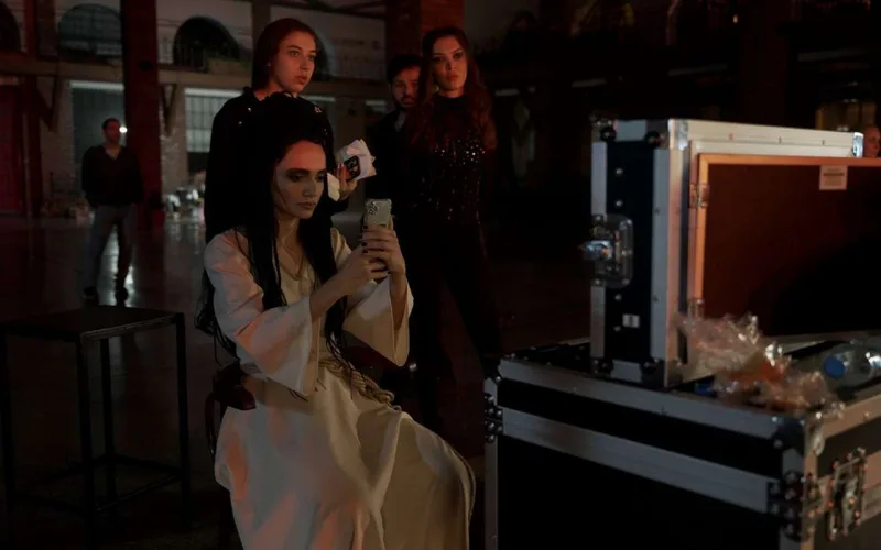 Azərbaycanlı müğənnini “maşın vurdu”