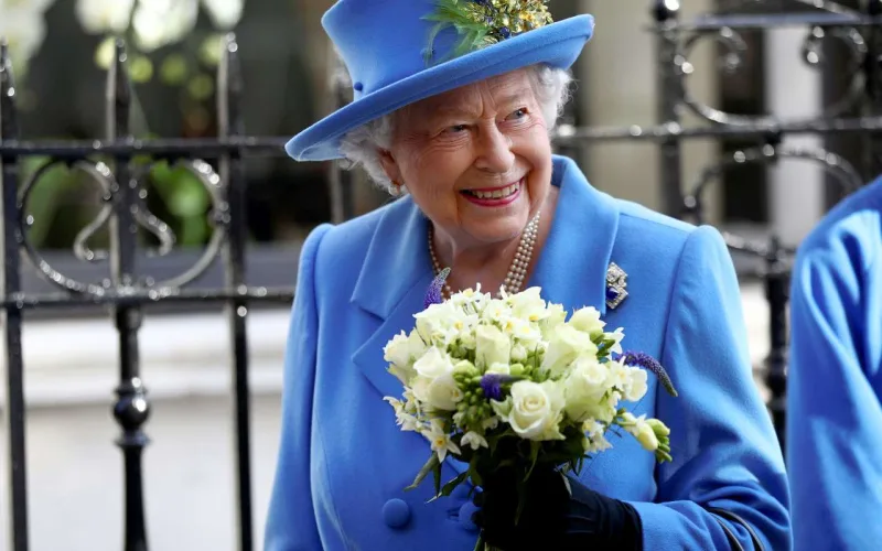Elizabetin 50 ildir imtina etmədiyi 7 gözəllik qaydası