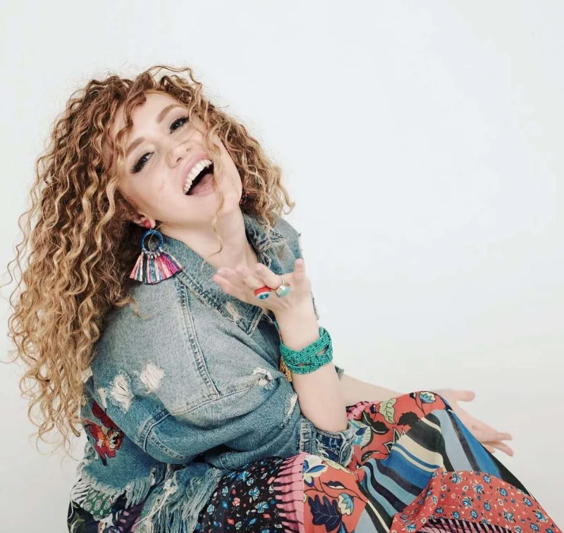 “Gərək oğlanı mən seçim, o məni yox!”