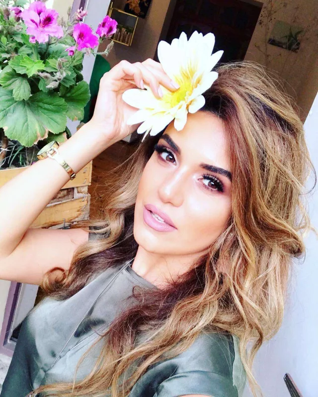 “Gərək oğlanı mən seçim, o məni yox!”