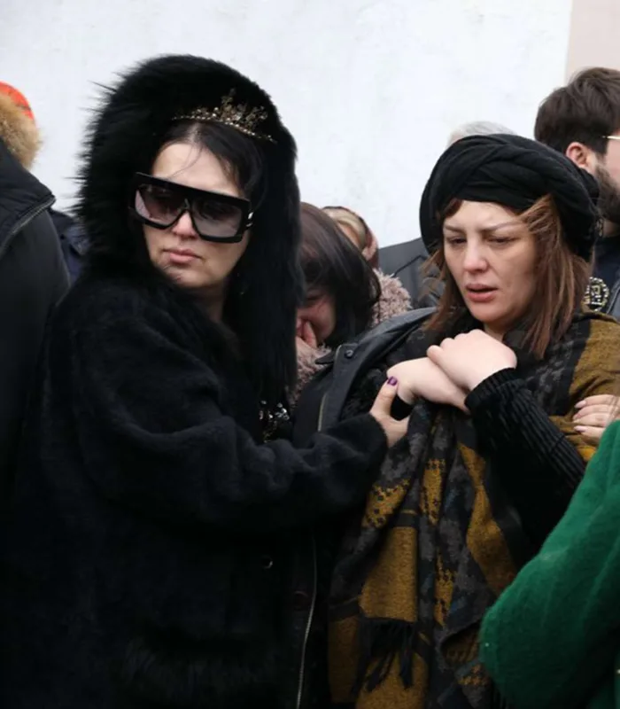 Elza yas mərasimlərindəki tərzindən danışdı