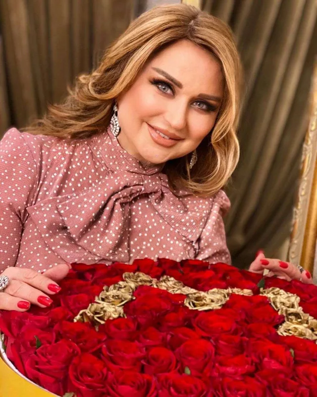 Nigar danışmadığı Mələkxanımı təbrik etdi