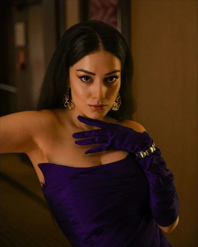 “Maşını üstümə sürməyə davam etdi”