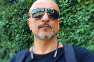 Aqil teatrda yoxlama aparan nazirliyi tənqid etdi