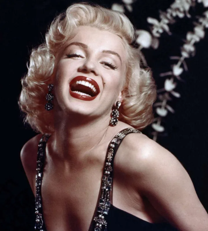 Merilin Monronun şəxsi əşyaları satışa çıxır