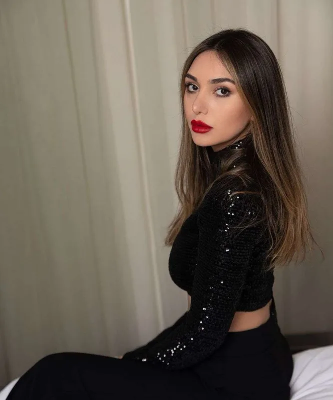 ““Vətənşüvənlik” edənlər niyə öz dilində danışmır?”