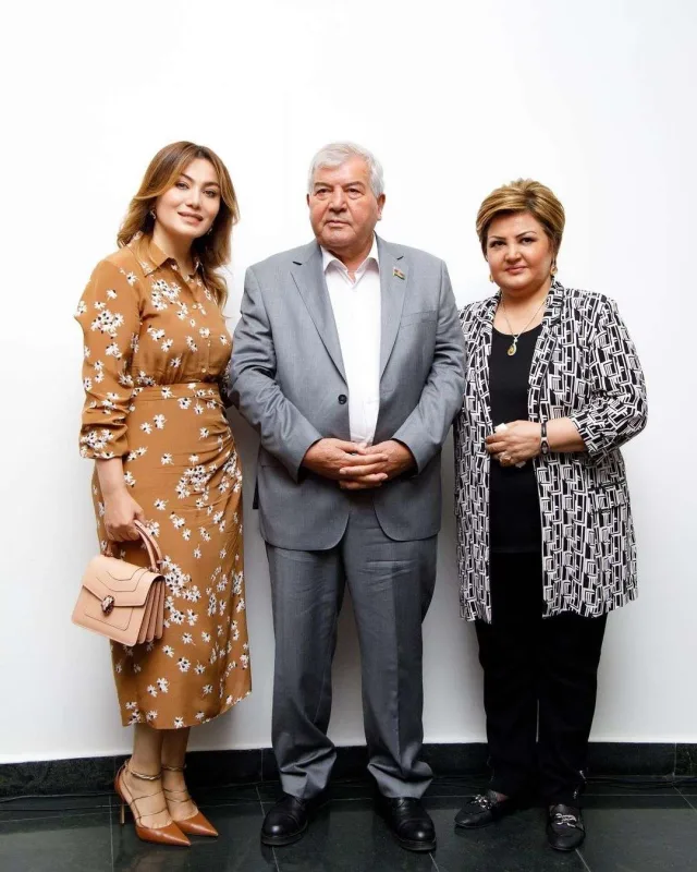 Ruhi Əliyevadan Tənzilə Rüstəmxanlıya təbrik