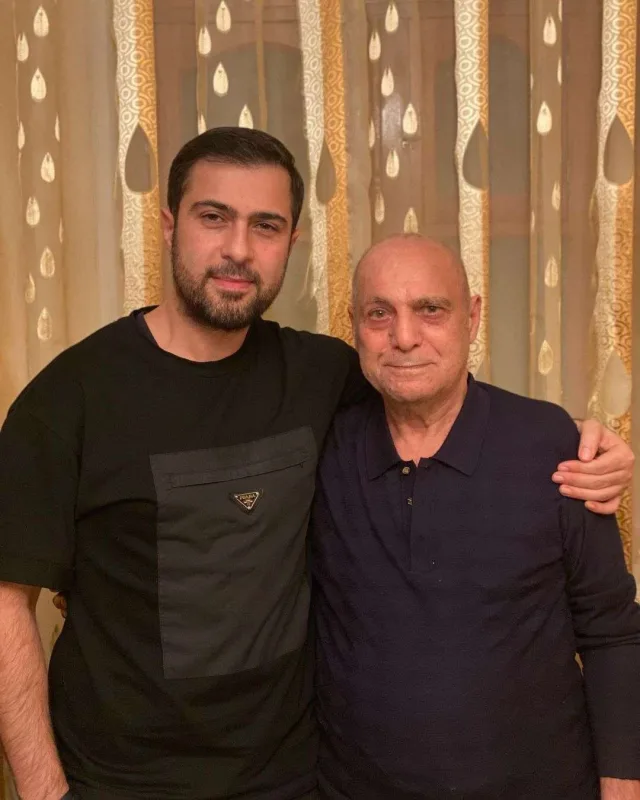 Namiq 81 yaşlı atasıyla 