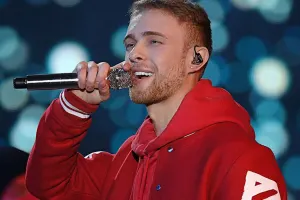 Yeqor Krid ata olmaq istəyir