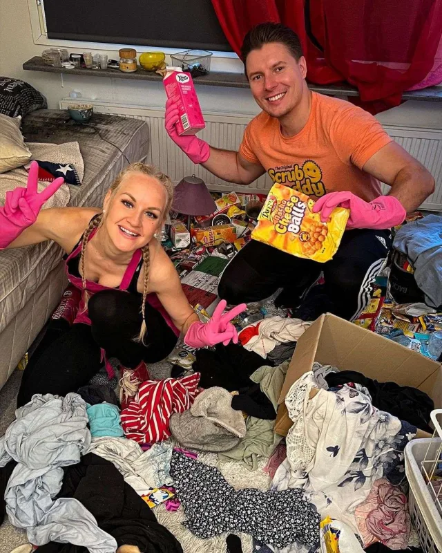 Hər kəsin evini pulsuz təmizləyir