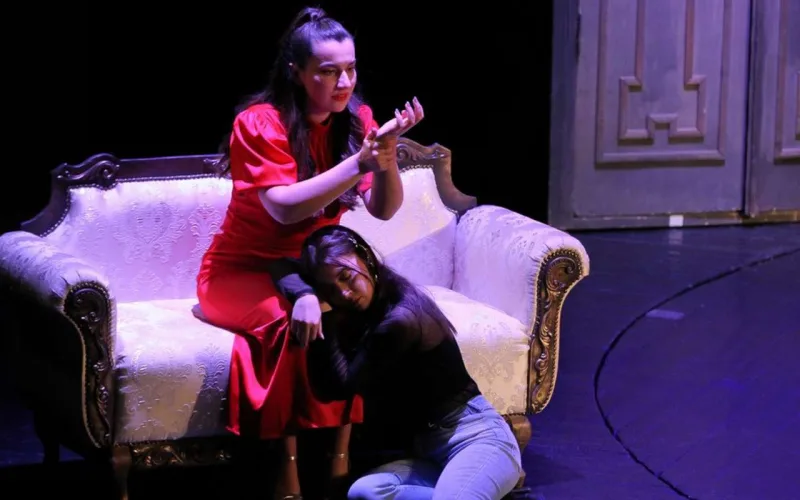 Müzakirəli tamaşa beynəlxalq festivalda