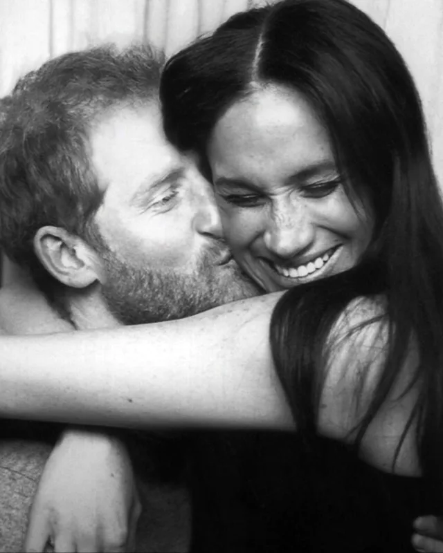 Şahzadə ailəsinin təhlükəsizliyindən narahatdır