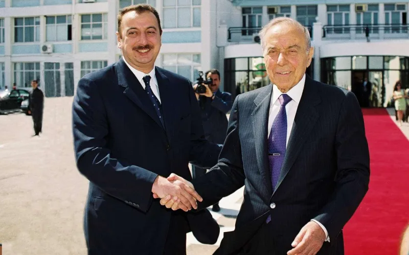 Bu gün Heydər Əliyevin anım günüdür!