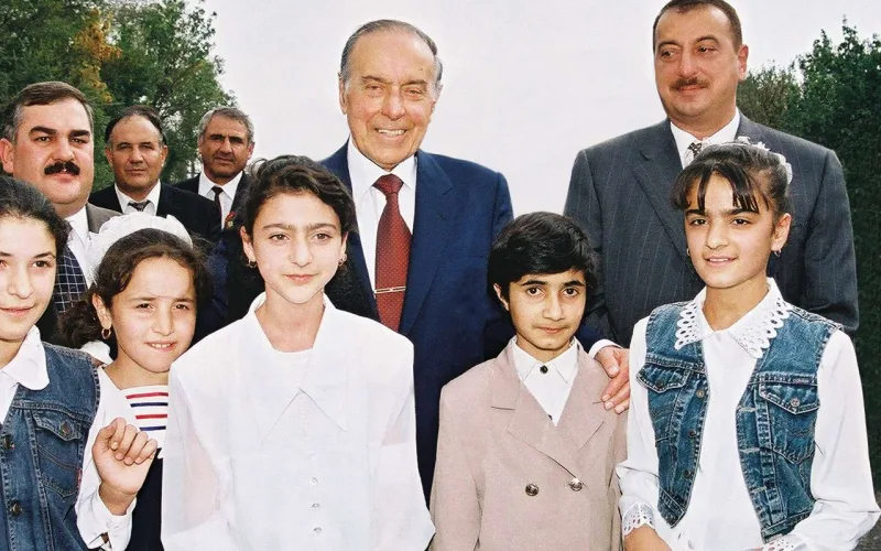 Bu gün Heydər Əliyevin anım günüdür!