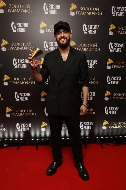 Coni “Qızıl qrammofon” qazandı