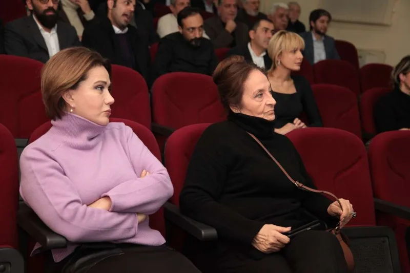 Anar Kərimov kino ictimaiyyəti ilə görüşdü