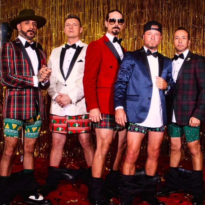 Bu il milyonlar qazanan müğənnilər