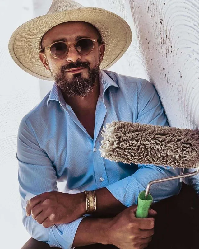 Viza ala bilməyən  Malik qəzəbləndi